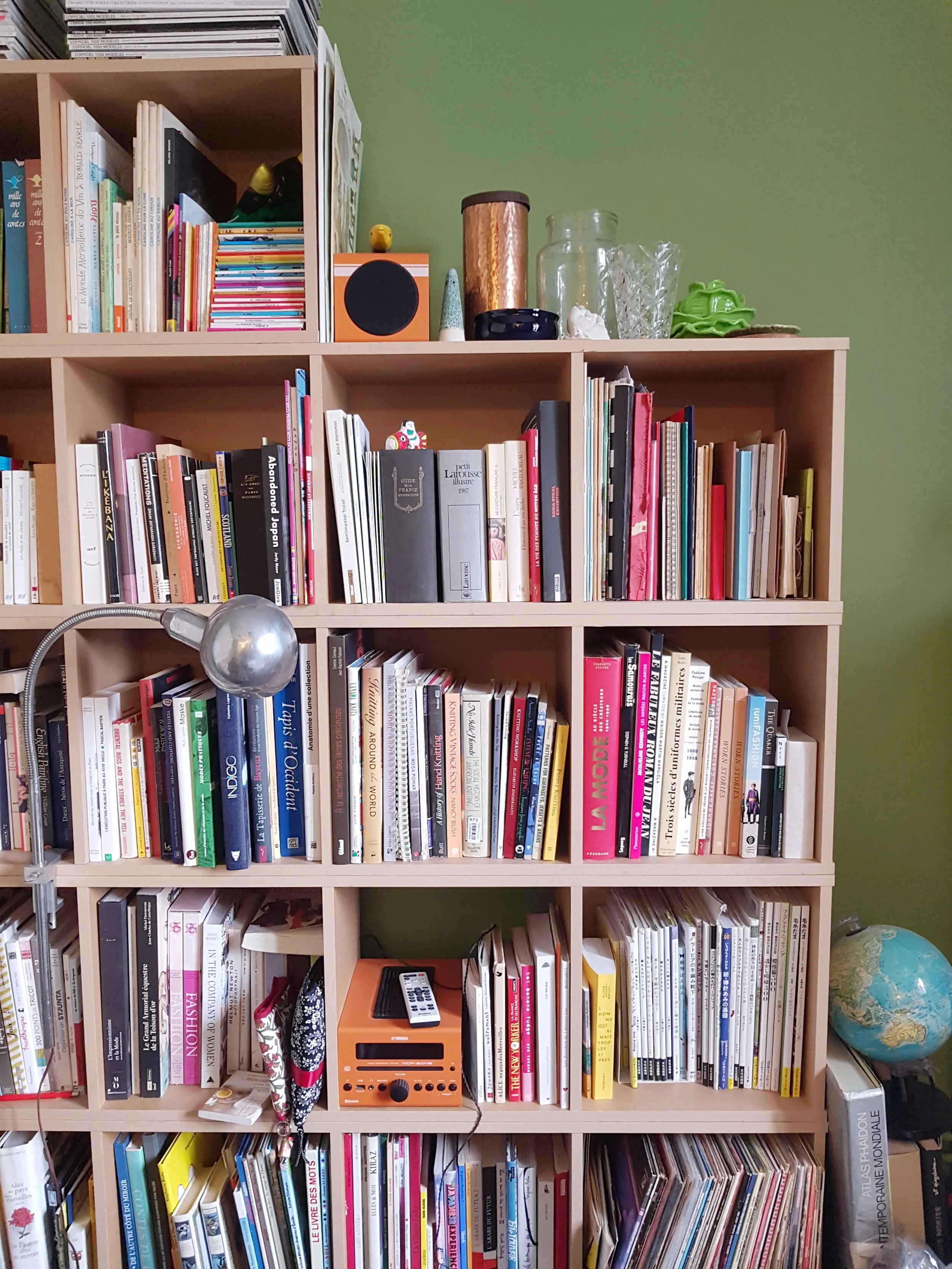  Avec un magnifique mur peint par Arnaud Boutin 