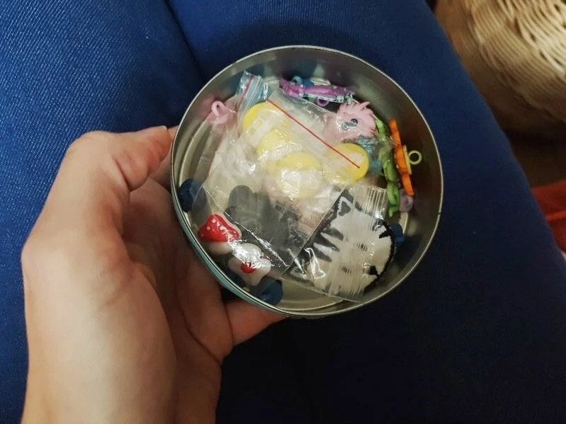  La boîte des boutons pour enfants 