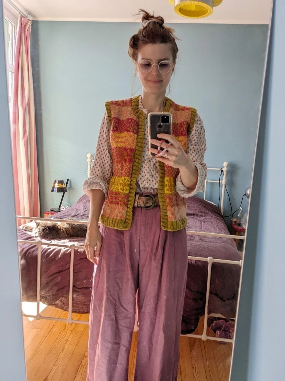  Une tenue tout en sobriété… 