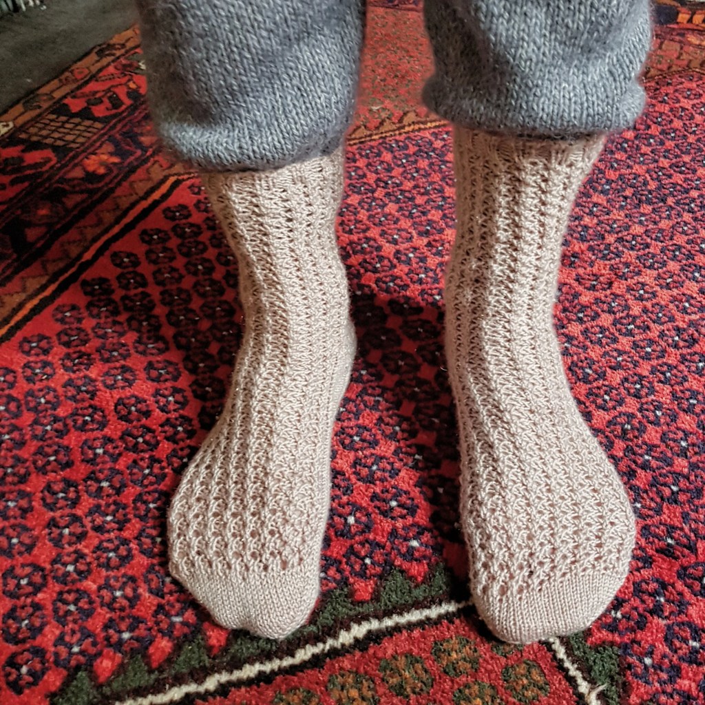 Les chaussettes du huit décembre, du bonnet et de la&nbsp;cloche.